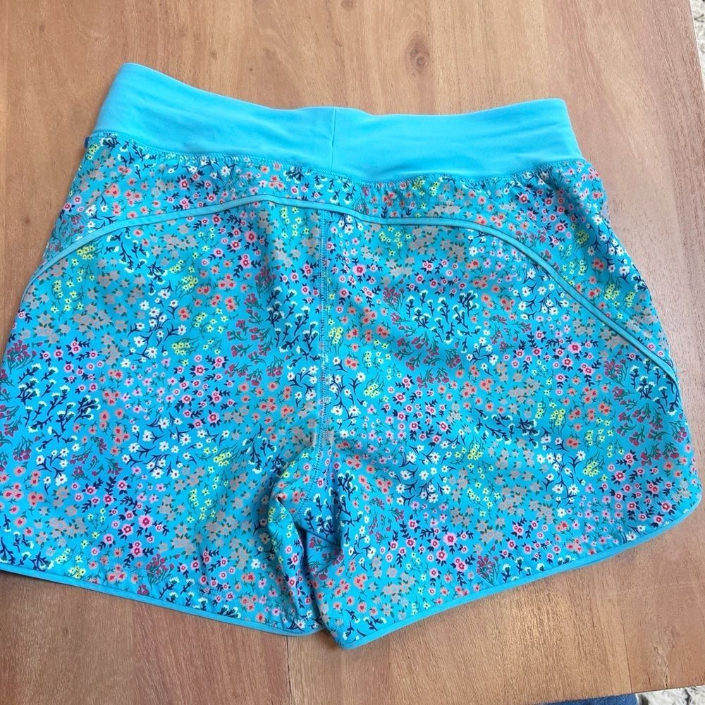 Land’s End Turquoise Blue Floral Board Shorts - Picture 6 of 7